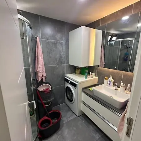 Alacatiya 5 Dk Uzaklikta Yazlik Apartamento
