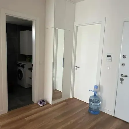 Alacatiya 5 Dk Uzaklikta Yazlik Apartamento *
